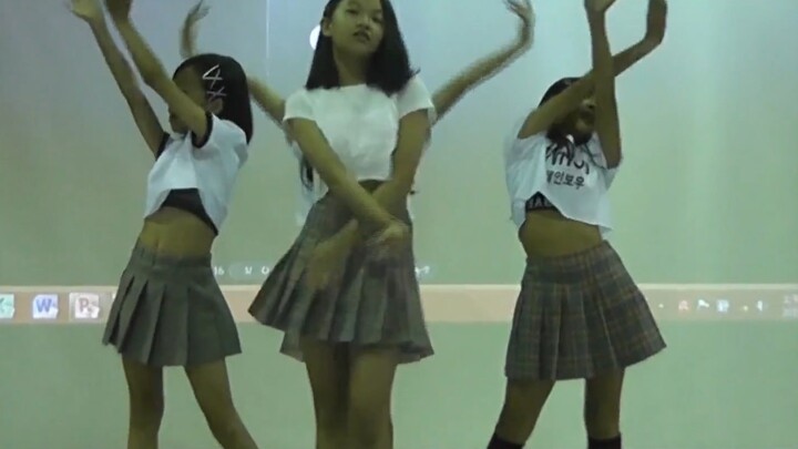 Longquan Primary School and Affiliated Kindergarten Graduation Gala ‖ A super cute ฅฅ* combo