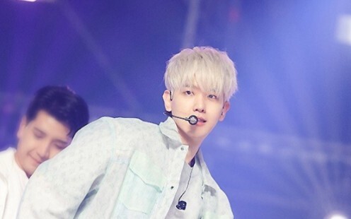 [Bian Boxian] 210101 SMTOWN Family Concert: Latest Stage of “UN Village Feat. Lee Maek + Candy”