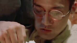 Li Xuejian munches on potatoes to stave off hunger, and Tony Leung Ka-fai enjoys double-steamed rice