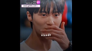 من الاحراج استمر يوزع قبلات 😭🤣أسم الدراما عداء جميل | Lovely Runner