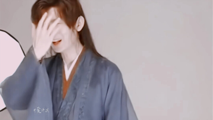 Tongkat ini membuat bayi saya Yi malu