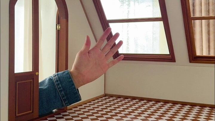 Immersive "Doll House Building"