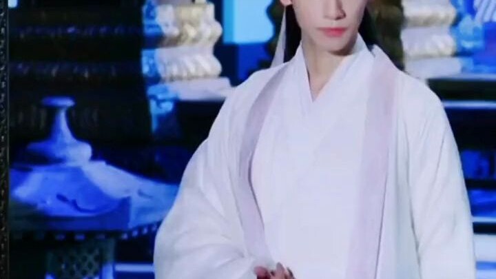 Director of Xiang Mi: "Luo Yunxi really doesn't need to act, he just stands there and already has th