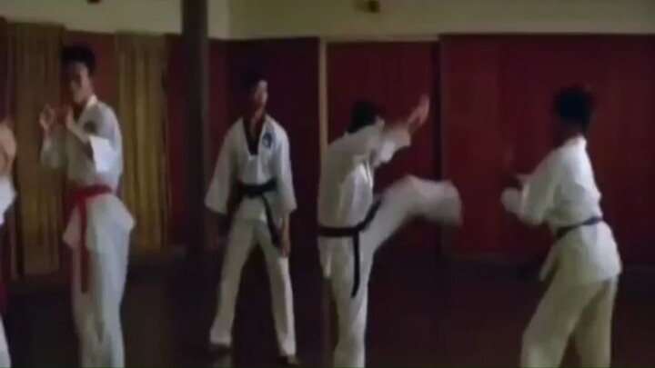 Darah Perjaka (1985)