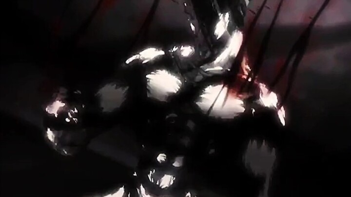 The evil Xiaojie can actually kill Catwoman in seconds!