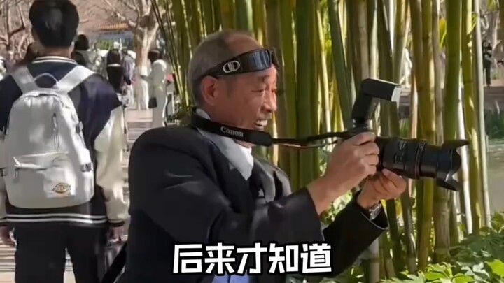 Kakek Lei selamanya tinggal di musim semi terindah Kunming.
