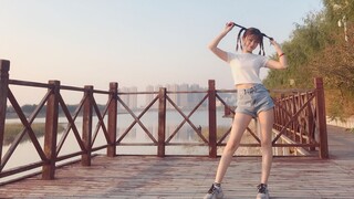 【Trương Tiểu Thiên Nhi】Lạnh lùng, tôi có một trái tim con gái nhỏ với mái tóc đuôi ngựa hai bên, hah