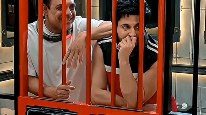 Why always men 😭#lookup2#gauravkhanna#akanshachambola#like#foolow#viralvideo#new#support#bollywood