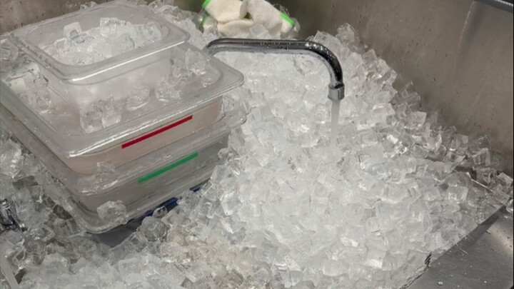 在咖啡店洗冰块的第520天