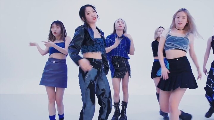 [OIN] The practice room version of RUN2U is faster than STAYC! The first 6-member full body speedfli