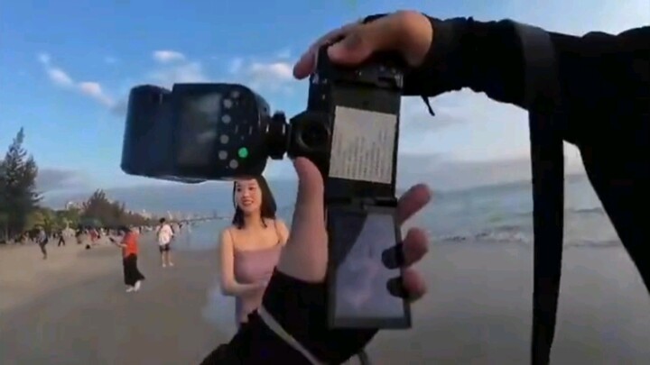 Street snap: Mom leaves her contact info