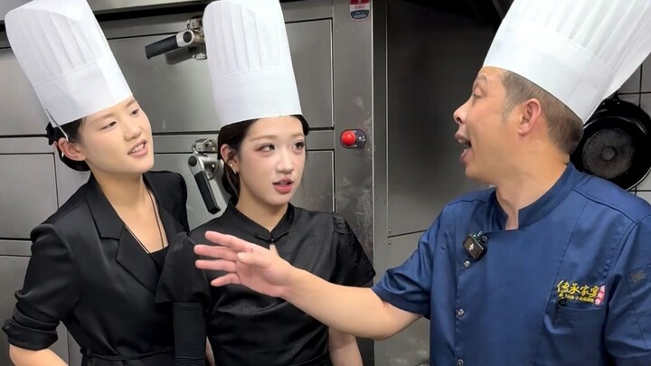Bể hải sản lại “xui” rồi, cả nhóm ba người lần này đến để cứu cua hoàng đế! #CảmƠnYKếThừaGiaYến