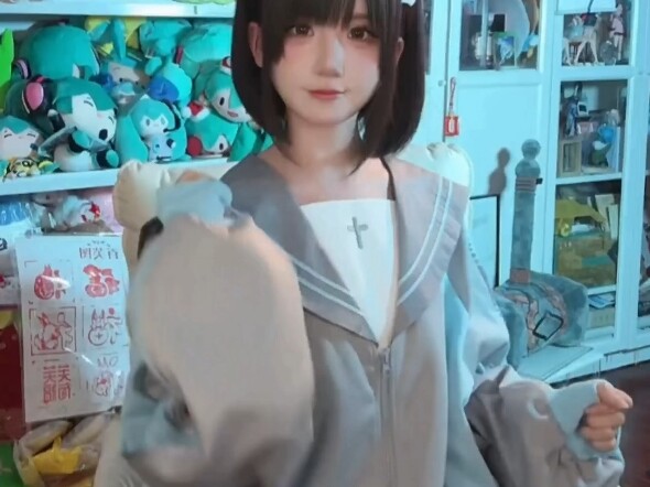 لحظات تعليم الرقص في البث المباشر لحفلة عيد ميلاد شيوي7 (عيد ميلاد سعيد)