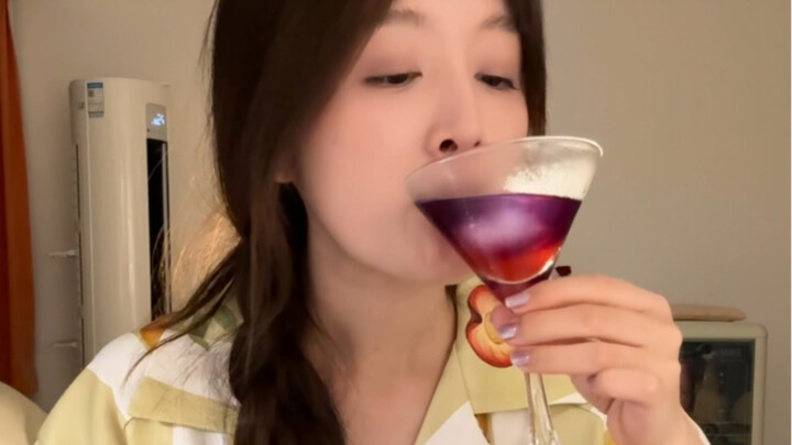 “Stress-relief log” – Drinking alone at home at night