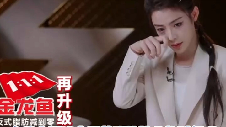 Chen Lijun feels guilty for being unable to repay her parents, but thankfully her sister has been sp