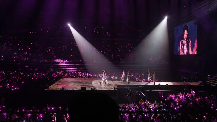 Taeyeon - The ODD Of LOVE concert in Singapore