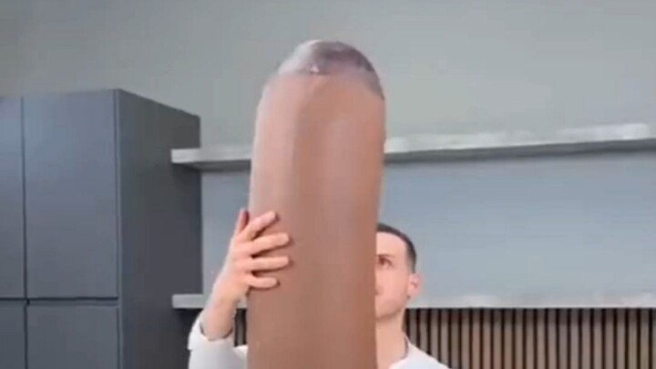 😂😂Bậc thầy sô-cô-la… “Cứ nhìn anh ấy làm sô-cô-la là lại buồn cười”… Dân mạng: “Khác hẳn với tưởng t