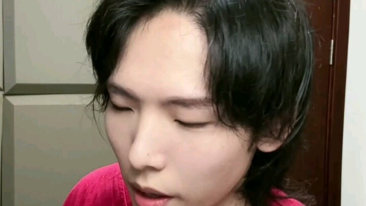 นักเรียนทุกคนขอให้ฉันลองเล่นเพลง “แสงจันทร์” อย่างเต็มที่แล้ว!