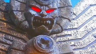 "In this battle, Ao's father played his best and suppressed the monsters throughout the whole proces