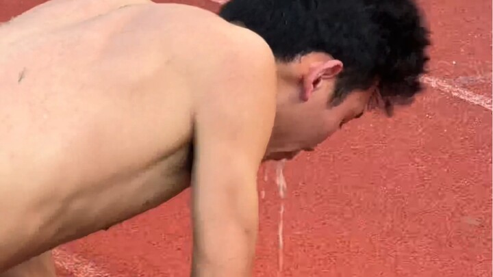 “If you lack talent, just keep repeating.” Today’s training: warm-up—6 km, followed by 800m x 4, 400