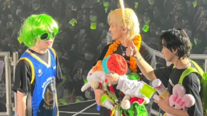 Chen Le: Cậu dám ném lên thì tớ dám đội!