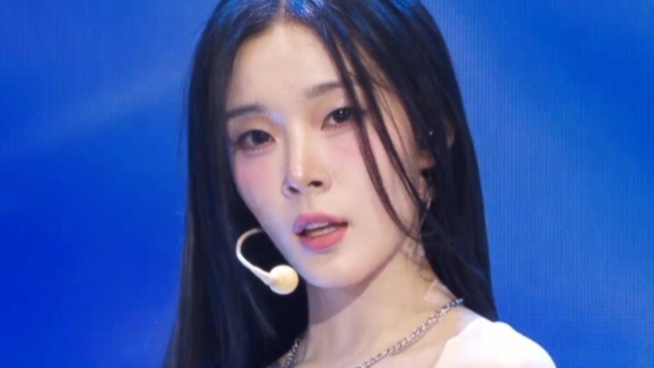 New girl group ifeye’s debut song “NERDY” – Debut stage, April 25, 2015