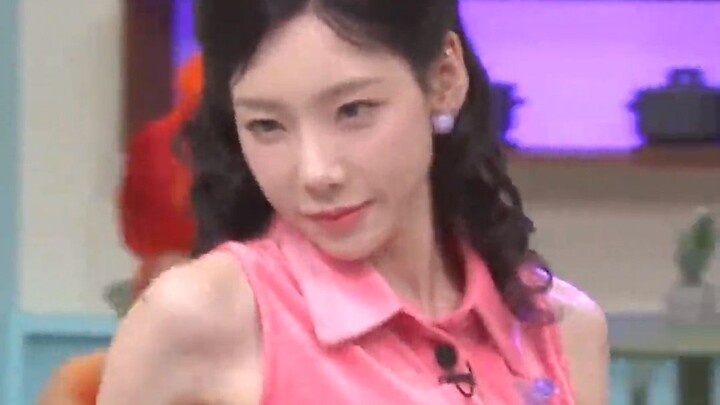 Taeyeon jumps six times in "Swing" and key in "ETA"