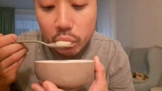 ASMR Glutinous Rice Balls With Black Sesame (Eating Sounds)