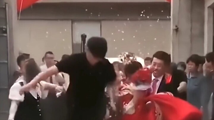 I’m a makeup artist, not a bridesmaid.