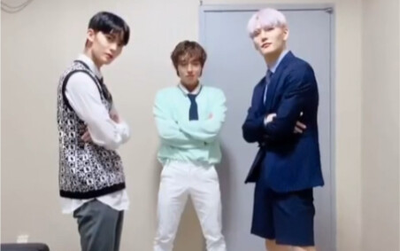 接着洗碗！击昏和小狼一起跳Gallery~!