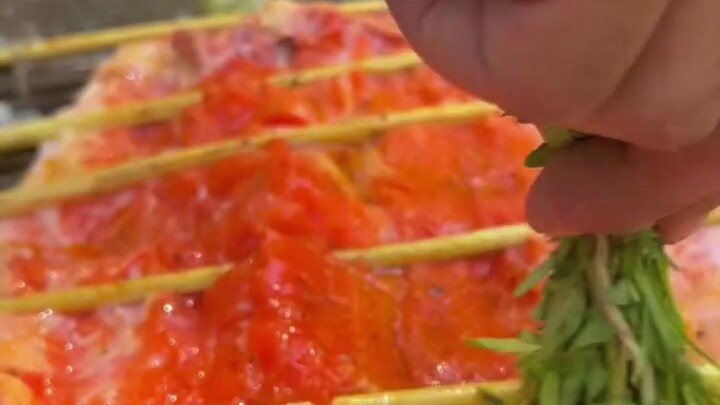 إشعال النار، شواء السمك