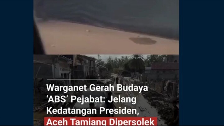 "Deretan tenda oranye BNPB yang tiba-tiba berdiri rapi di jembatan Sungai Tamiang pada 10 Desember m