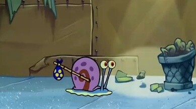 Xiao Snail was adopted by a kind old lady, but no one expected that the old lady had such a dark sid