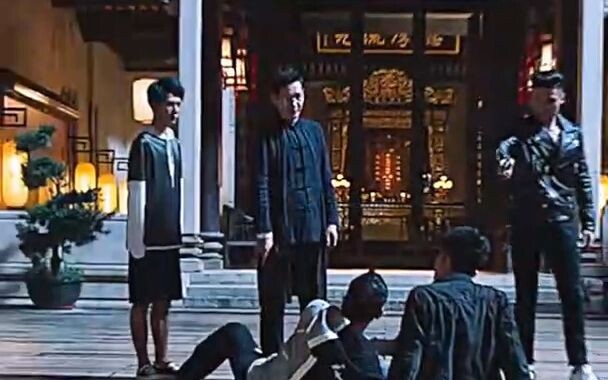 Desa Tazhai yang telah diurus Paman Dong seumur hidupnya akhirnya hancur begitu saja.