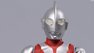 The original crooked God of War? Bandai SHF real bone carving method Ultraman unboxing trial