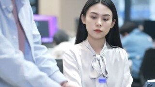 这直男也够倒霉的，喜欢的弯的，追自己的是弯的，就自己是直的~