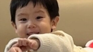 Cậu bé này ngày càng trở nên hời hợt. Làm sao một cậu bé có thể thiếu kiên nhẫn đến thế? ?