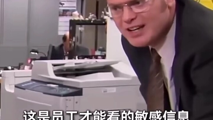 Đi làm đến ngu luôn, đồng nghiệp mấy chục năm bỗng hóa thành người châu Á