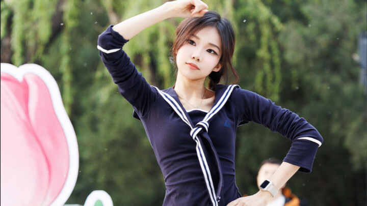 Nhảy theo điệu nhảy của RENHATU với chú mèo được mượn về! [Cover nhảy illit]