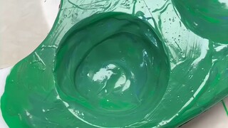 Cleaning the paint tray