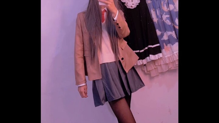 ได้ยินมาว่าการแต่งตัวเป็นผู้หญิงเป็นประเพณีของ Bilibili เหรอ? ฉันจะลองดูสักหน่อย