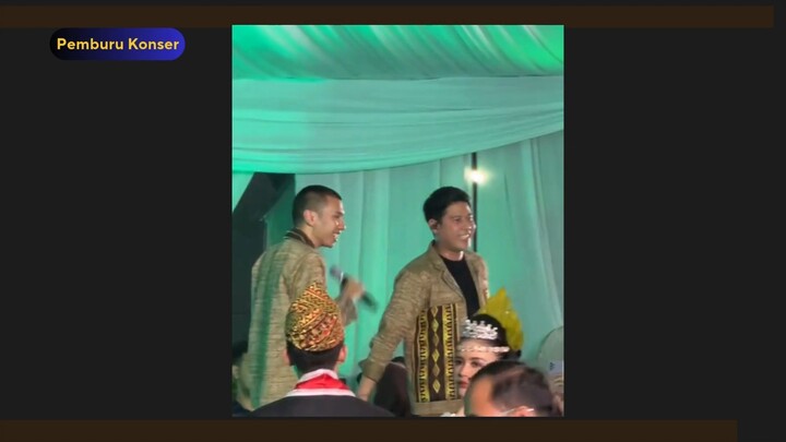 "this is my very veryy fav songg🥰🥰🎶🎶🎶 @KAHITNA #soulmate #kahitna #konsermusik #fyp #jccsenayan