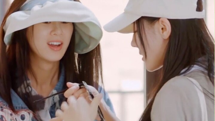 หัวเราะกอดไปแล้ว ตี๋ลี่เร่อปาเองยังไม่อยากจะเชื่อว่านี่คือแป้ง