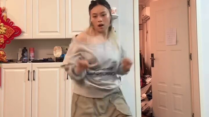 Naik dari bulan Juli hingga hampir September/Yoo Jimin/cover Dance