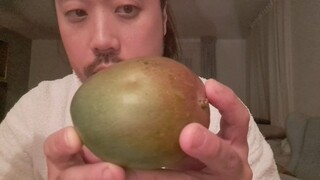 ASMR MANGO (EATING SOUNDS & INAUDIBLE WHISPERING)