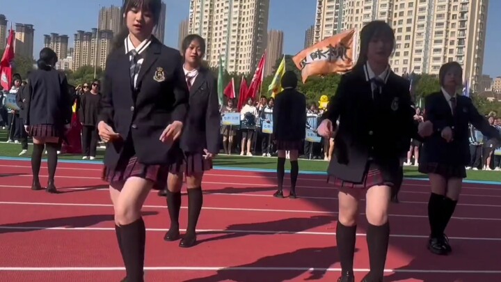一一丫丫舞蹈，操场视角