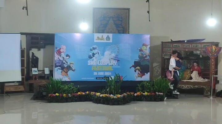 Ketika bapak dan anak cosplay Yuta & Rika JJK