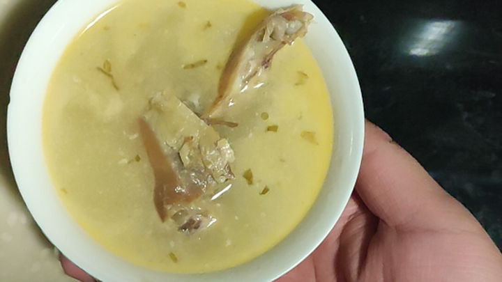 【ตอนต่อไป】ขณะที่กำลังยกซุปไก่ให้แม่ จู่ๆ ก็เกิดอาการและแสดงละครเดี่ยวเป็นตัวนิ่ม