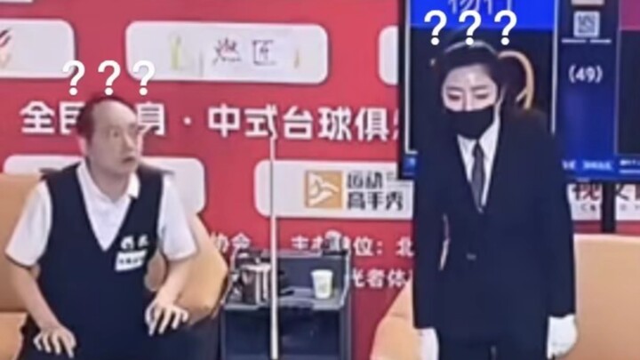 Trọng tài bi-a đã làm thế nào để nhịn được không cười?