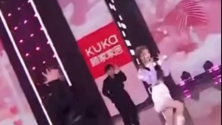 “恋爱告急” หางม้าคู่หวานสุดๆ เย้! ฉันหลงรักพี่จูเข้าแล้ววว!